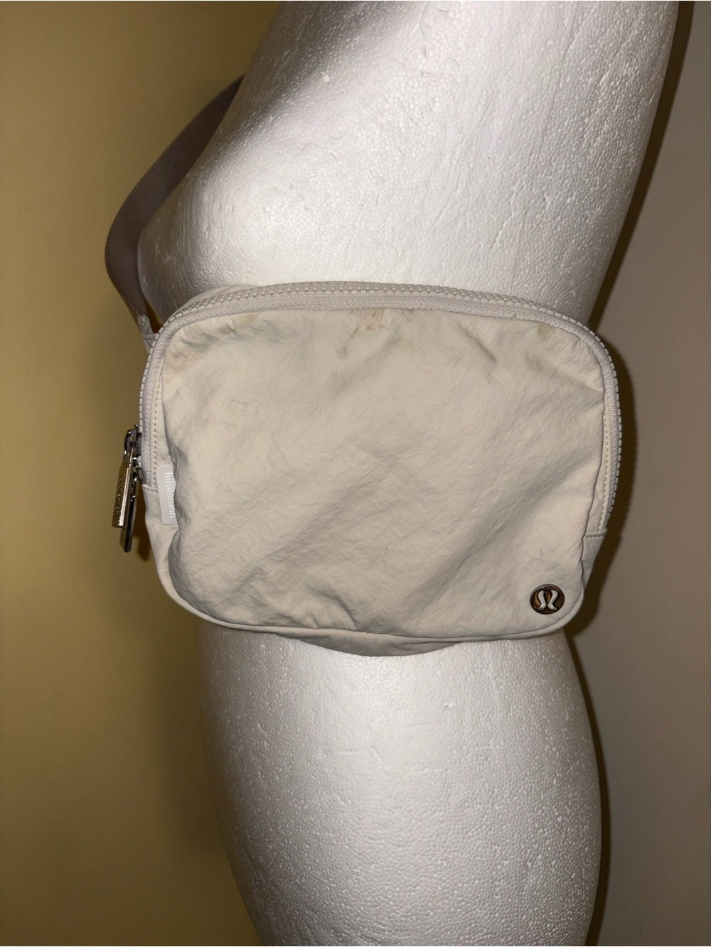 lululemon athletica Beige/Tan Belt Bag